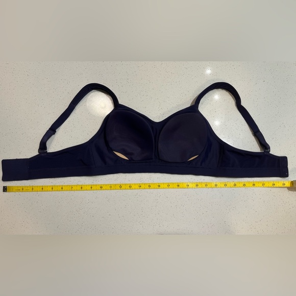 Lululemon Ta Ta Tamer III in Midnight Navy Size Medium - Picture 8 of 8